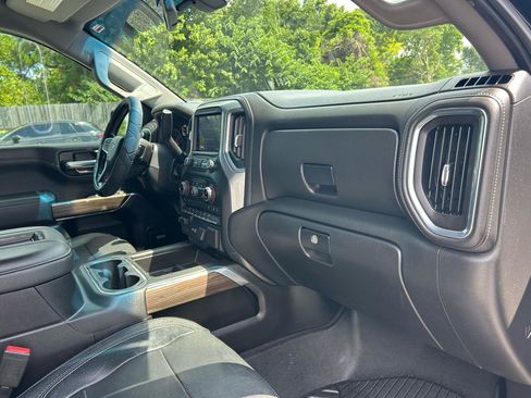Used 2020 Chevrolet Silverado 1500 RST AWD/4WD image 8