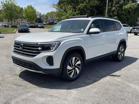New 2026 Volkswagen Atlas SE FWD image 3