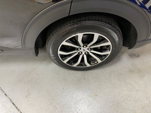 Used 2025 Ford Explorer ST-Line image 12