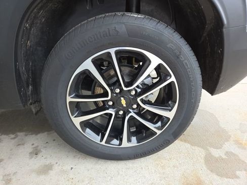 Used 2025 Chevrolet TrailBlazer LT AWD/4WD image 58