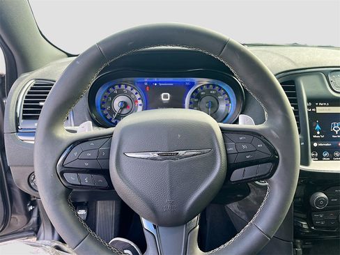 Used 2023 Chrysler 300 S image 11