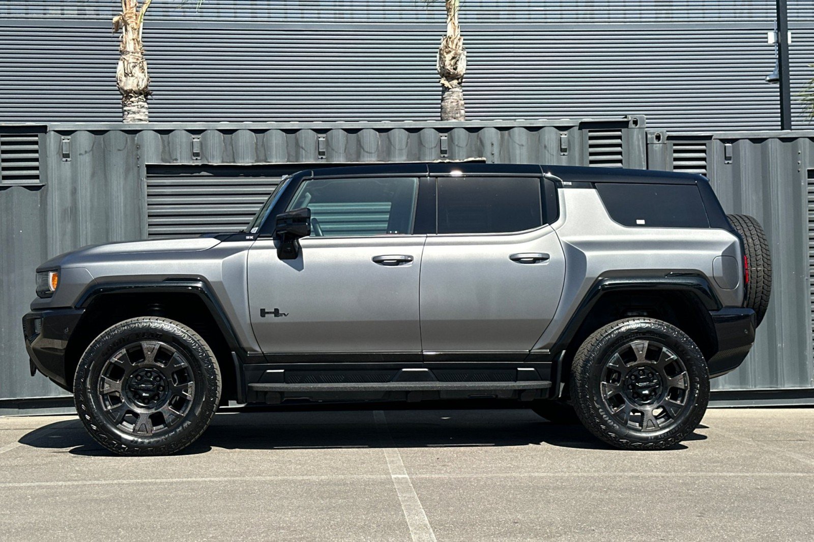Used 2026 GMC Hummer EV 3X w/ Carbon Fiber Edition Package AWD/4WD image 2