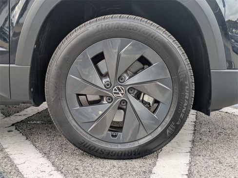 Used 2025 Volkswagen Taos S image 11