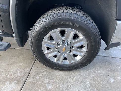 Used 2024 Chevrolet Silverado 3500 LTZ w/ LTZ Premium Package image 26