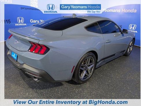 Used 2024 Ford Mustang Premium image 6