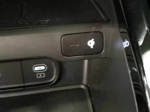 Used 2024 Kia Soul GT-Line FWD image 31