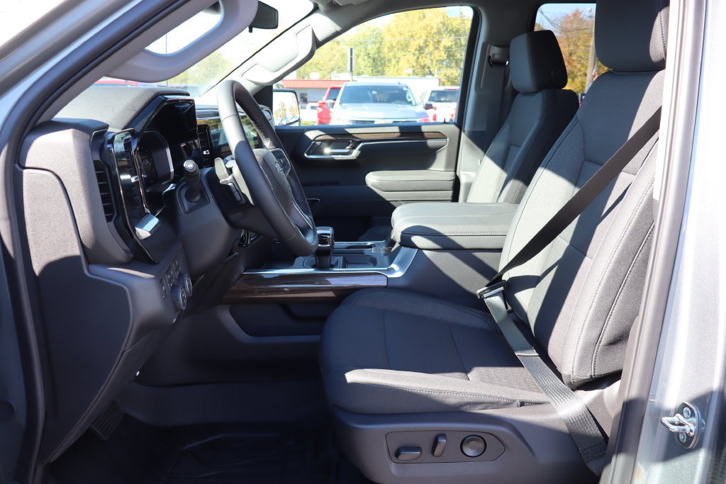 New 2026 Chevrolet Silverado 1500 RST w/ All Star Edition Plus AWD/4WD image 5
