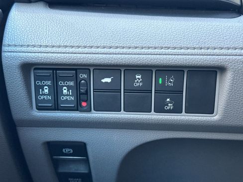 Used 2019 Honda Odyssey EX-L image 34