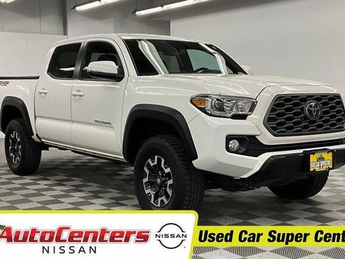 Used 2023 Toyota Tacoma TRD Off-Road w/ Technology Package AWD/4WD image 1
