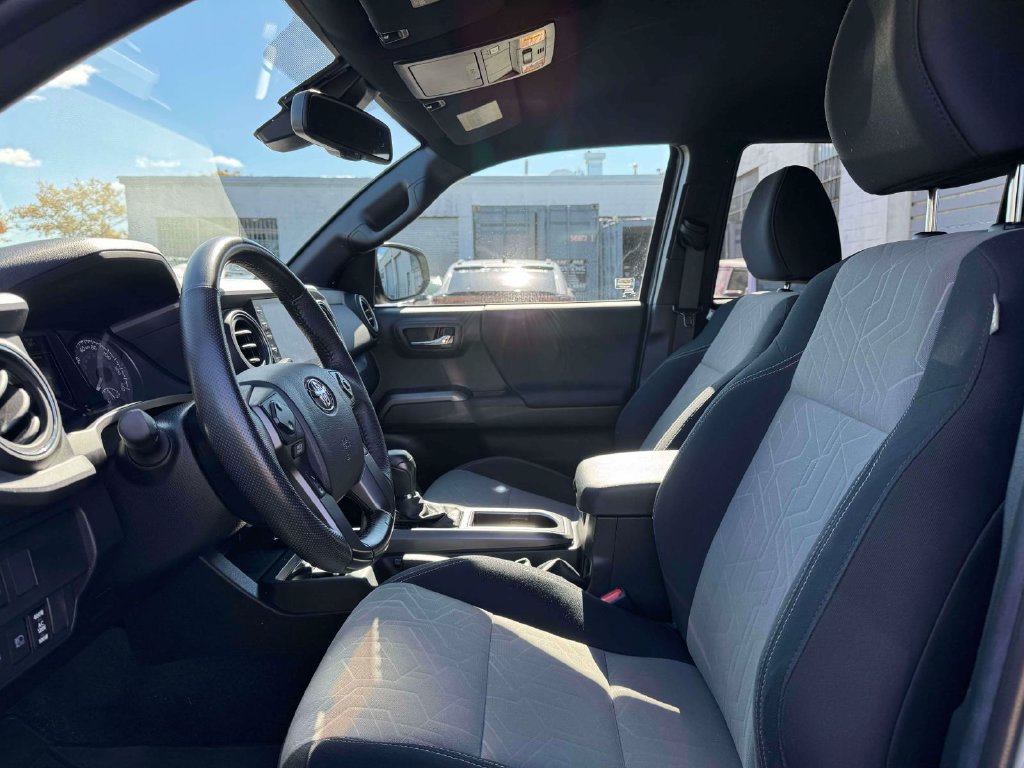 Used 2023 Toyota Tacoma TRD Sport AWD/4WD image 14