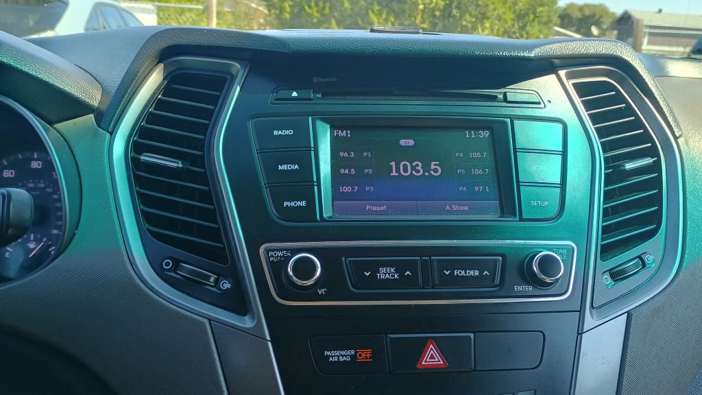 Used 2018 Hyundai Santa Fe Sport FWD image 18
