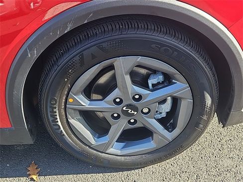 Certified 2025 Kia K4 LXS image 9