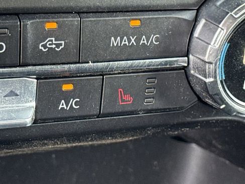 Certified 2021 Ford F150 XLT w/ Equipment Group 302A High image 38