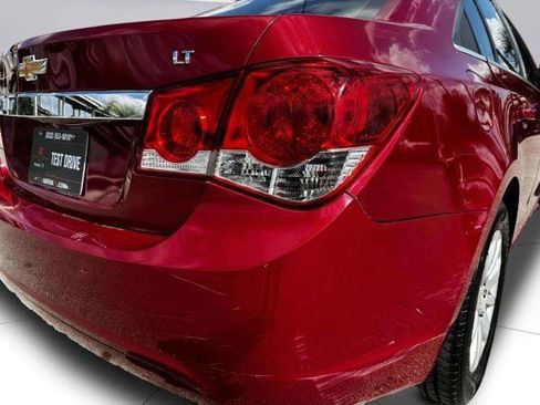 Used 2011 Chevrolet Cruze LT FWD image 16