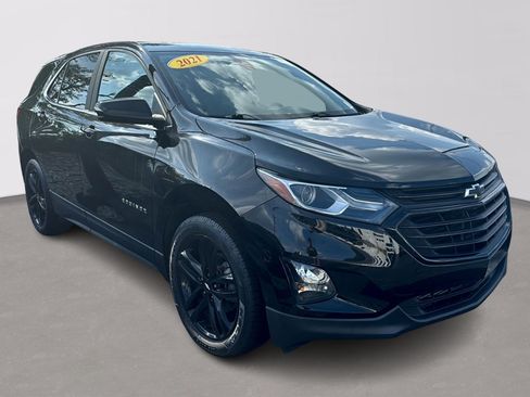 Used 2021 Chevrolet Equinox LT FWD image 2