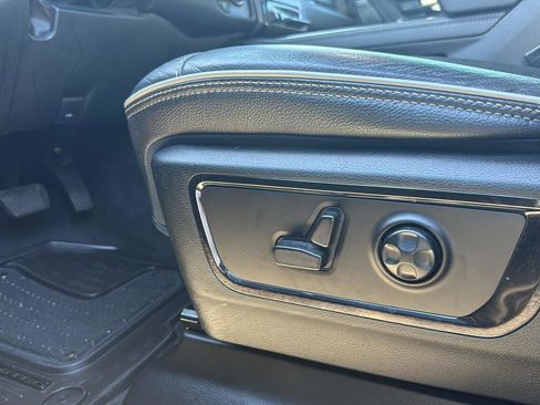 Used 2023 RAM 1500 Limited image 11