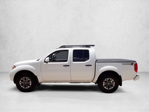 Used 2020 Nissan Frontier PRO-4X w/ Pro-4x Utility Package AWD/4WD image 2
