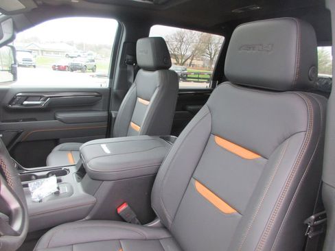 New 2026 GMC Sierra 2500 AT4 w/ AT4 Premium Plus Package image 13