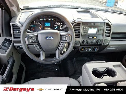 Used 2022 Ford F250 XL w/ Power Equipment Group image 13