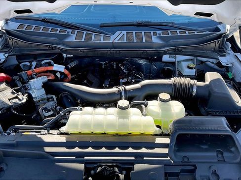 Used 2025 Ford F150 XLT w/ Equipment Group 302A MID AWD/4WD image 29