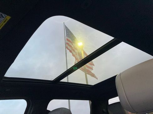 Used 2025 Toyota Tundra Limited image 12