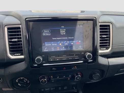 Used 2024 Nissan Frontier SV AWD/4WD image 14