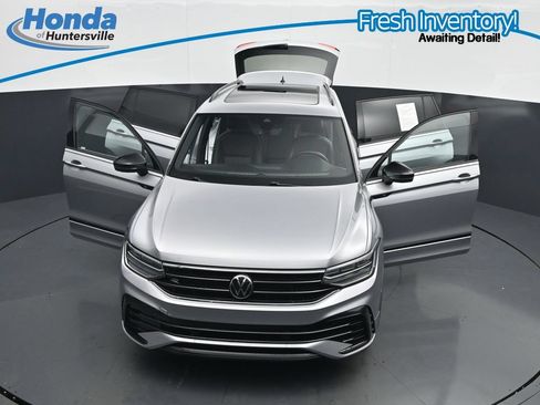 Used 2022 Volkswagen Tiguan SE R-Line FWD image 41