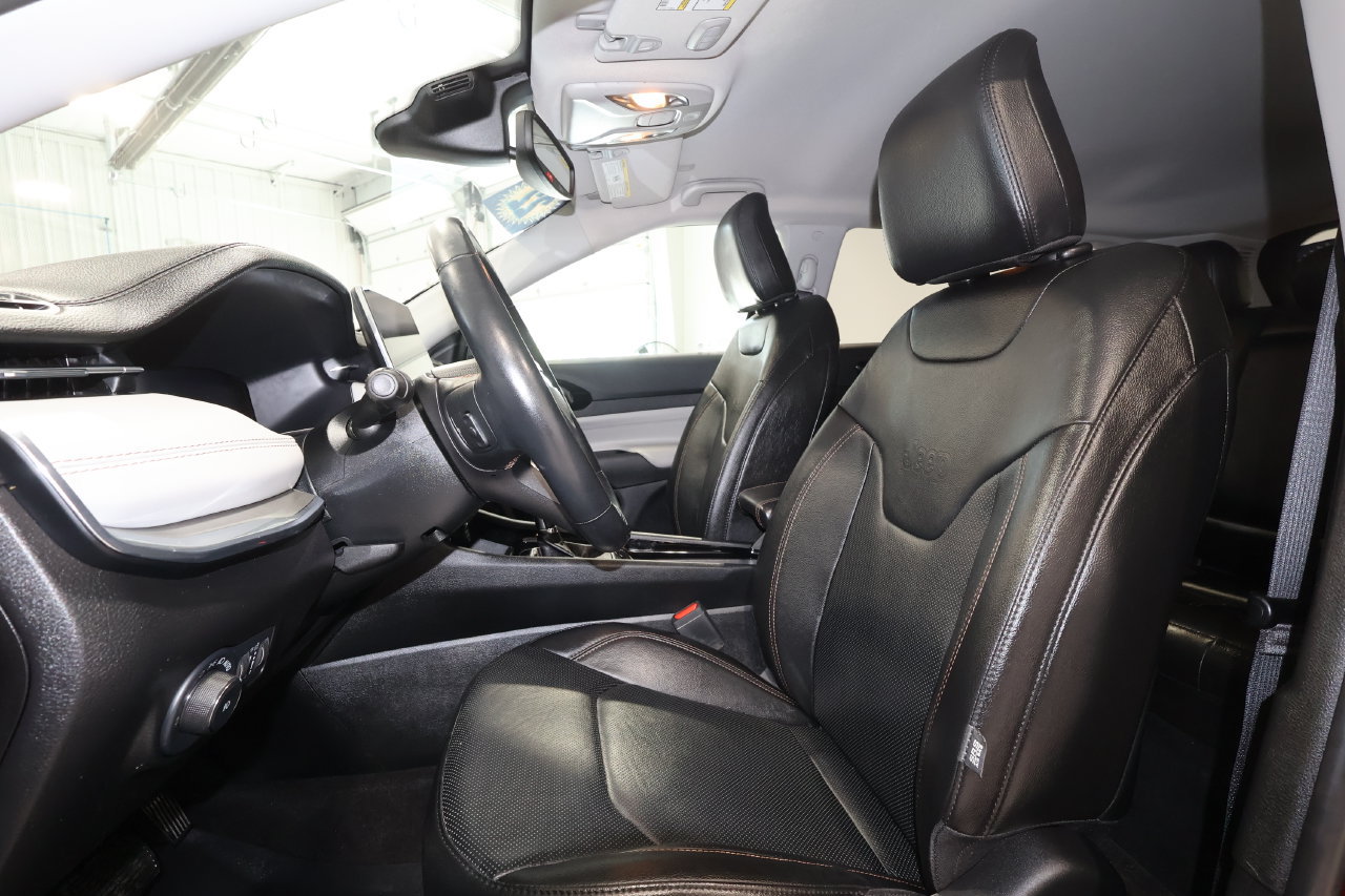 Used 2022 Jeep Compass Limited w/ Elite Group AWD/4WD image 23