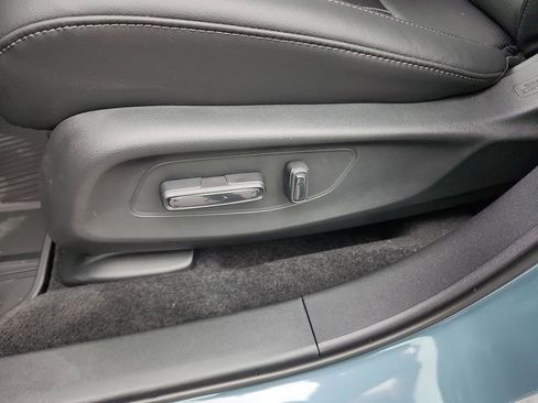New 2026 Honda HR-V EX-L image 24