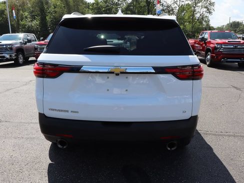 Used 2023 Chevrolet Traverse LT AWD/4WD image 38