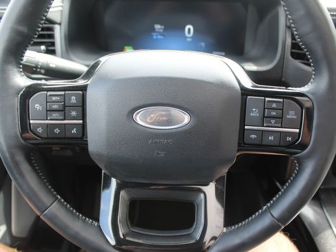 Used 2023 Ford F150 Lightning Platinum AWD/4WD image 34