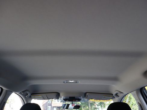 Used 2018 Subaru Impreza 2.0i Premium image 36