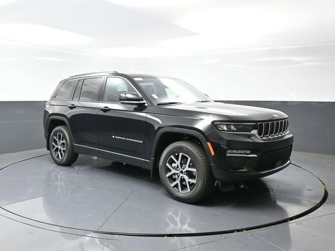 New 2025 Jeep Grand Cherokee Limited w/ Trailer Tow Package image 5