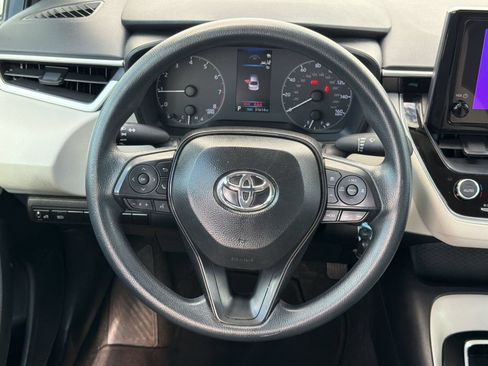 Certified 2025 Toyota Corolla LE FWD image 11