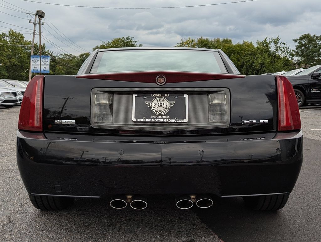 Used 2006 Cadillac XLR RWD image 9