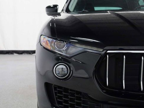 Used 2017 Maserati Levante S image 15