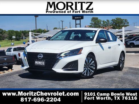 Used 2025 Nissan Altima 2.5 SV image 1