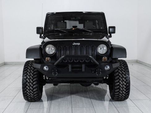 Used 2008 Jeep Wrangler Unlimited X image 3