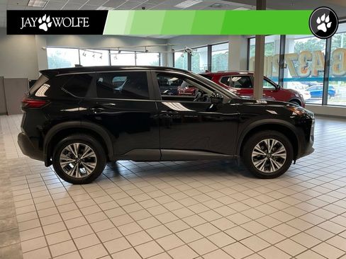 Used 2023 Nissan Rogue SV AWD/4WD image 6