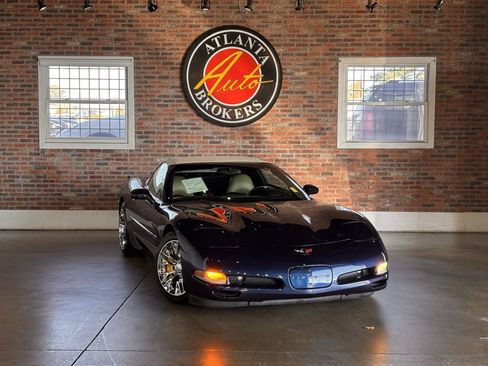 Used 2001 Chevrolet Corvette Convertible w/ Preferred Equipment Group2 image 33