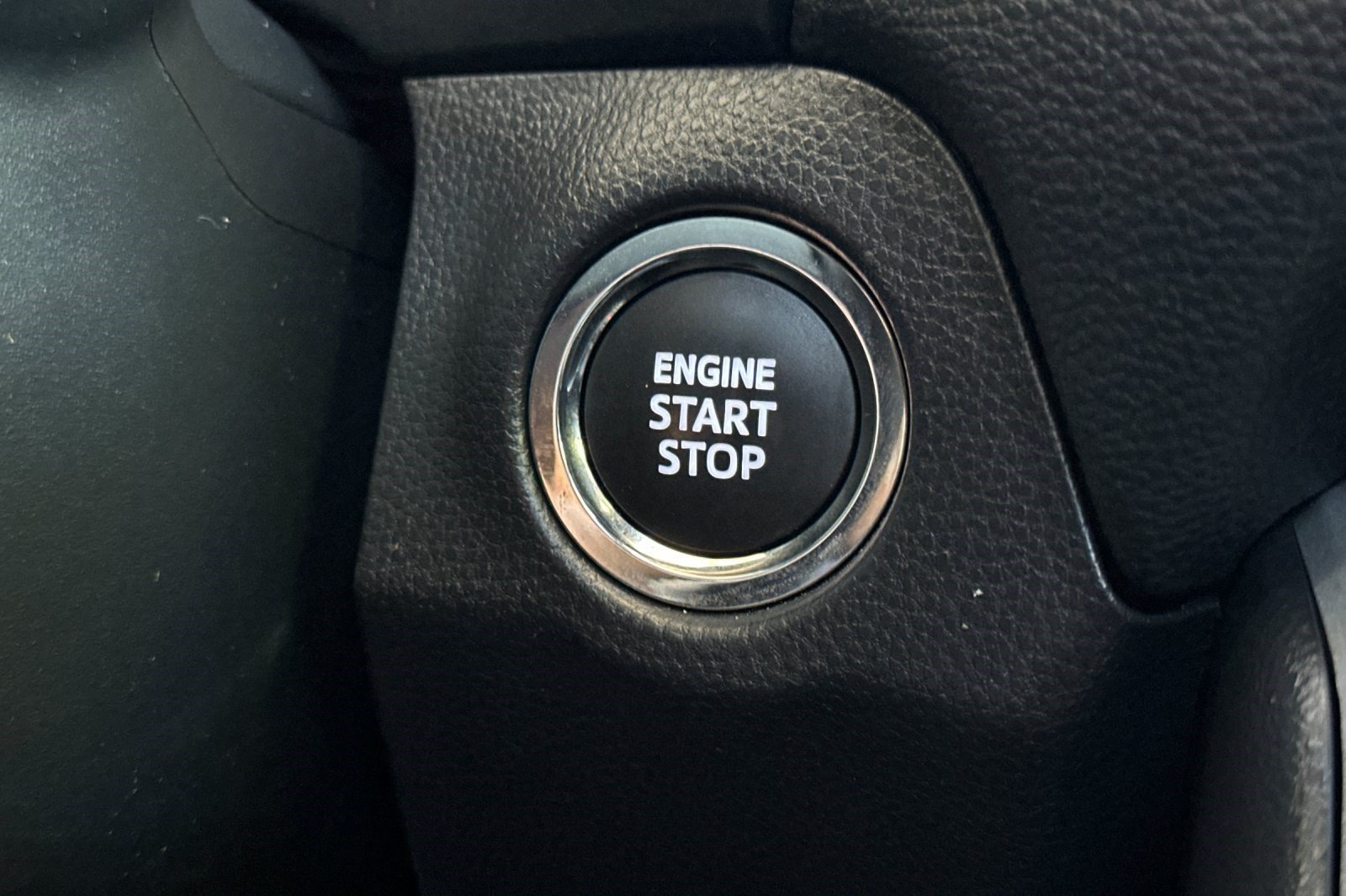 Used 2024 Toyota RAV4 XLE w/ Convenience Package FWD image 17