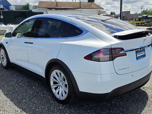 Used 2017 Tesla Model X 100D AWD/4WD image 5