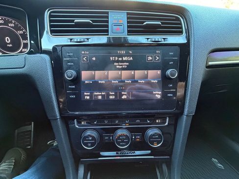 Used 2019 Volkswagen Golf R 4-Door image 15