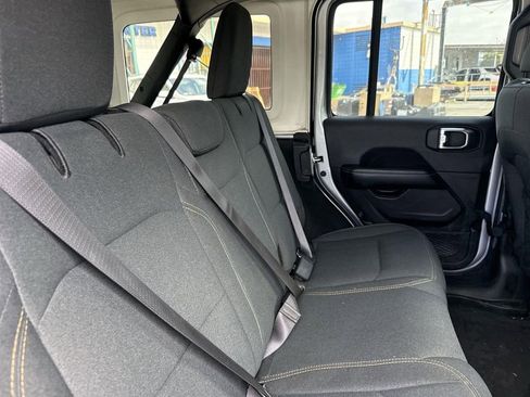 Used 2024 Jeep Wrangler Sahara image 24