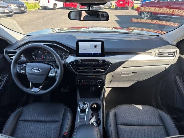 Used 2022 Ford Escape SEL AWD/4WD image 12