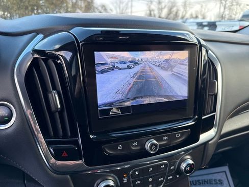 Used 2020 Chevrolet Traverse LT image 33