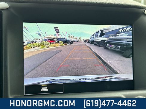 Used 2024 GMC Terrain SLT image 21