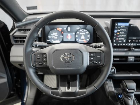 Used 2026 Toyota RAV4 SE w/ Convenience Package AWD/4WD image 28