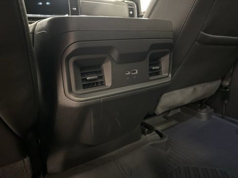 Used 2025 Chevrolet Silverado 3500 LT w/ Safety Package image 28