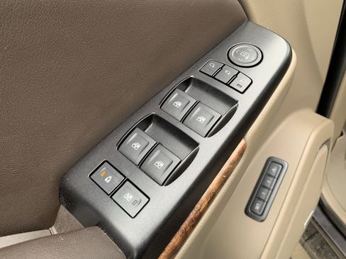 Used 2017 Chevrolet Tahoe Premier image 15